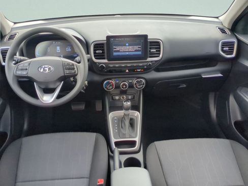 New 2026 Hyundai Venue SE FWD image 15