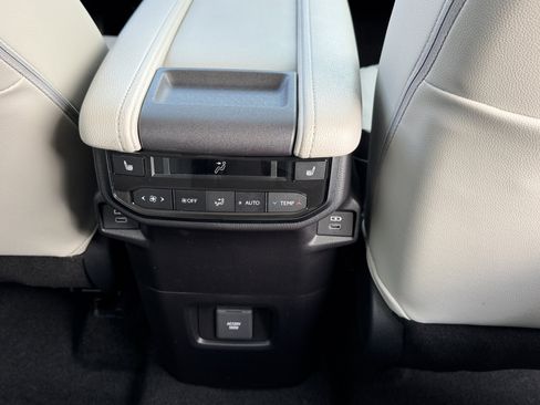 New 2026 Toyota Grand Highlander Limited AWD/4WD image 8