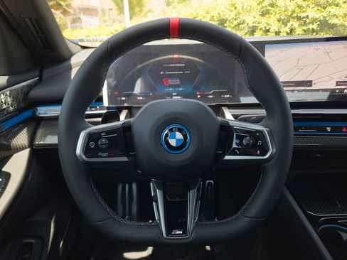 New 2026 BMW i5 AWD/4WD image 15