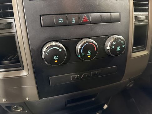 Used 2011 RAM 1500 2WD Regular Cab image 19