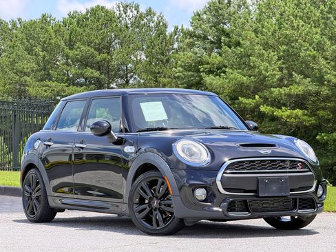 Used 2016 MINI Cooper S FWD image 4