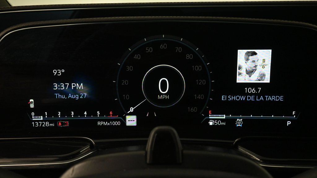 Used 2023 Cadillac Escalade Sport w/ LPO, ONYX Package AWD/4WD image 10