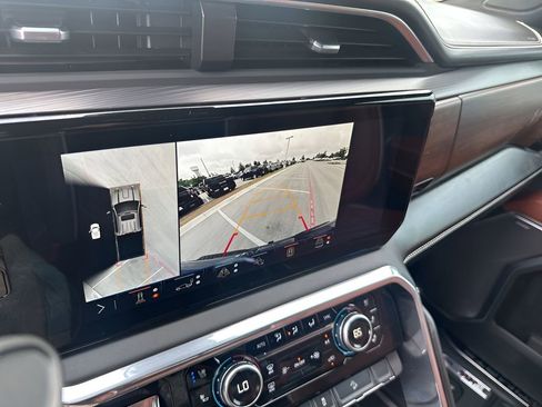 Used 2024 GMC Sierra 2500 Denali Ultimate image 37