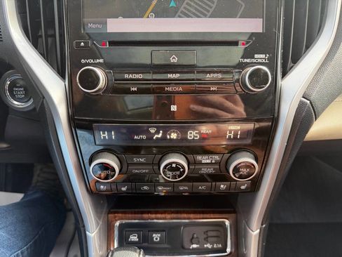 Used 2019 Subaru Ascent Touring AWD/4WD image 26