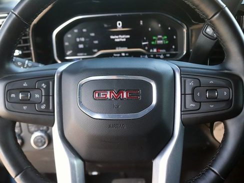 Used 2024 GMC Sierra 1500 SLT image 19