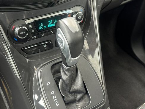 Used 2014 Ford Escape Titanium FWD image 22