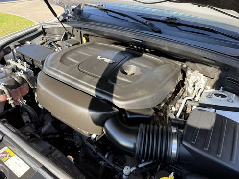 Used 2017 Jeep Grand Cherokee Limited image 34