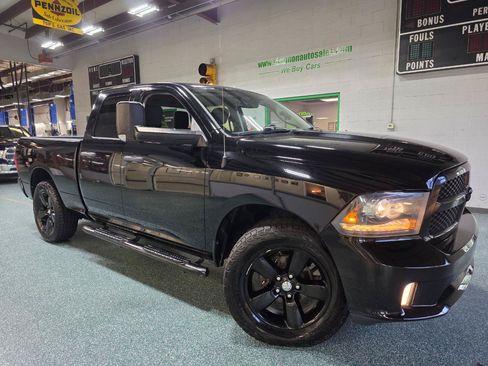 Used 2014 RAM 1500 Express w/ Black Ram 1500 Express Group AWD/4WD image 13