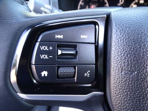 Used 2025 Honda Odyssey EX-L image 19