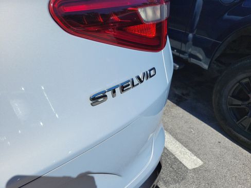 Used 2022 Alfa Romeo Stelvio Ti w/ Active Assist Plus Package AWD/4WD image 9