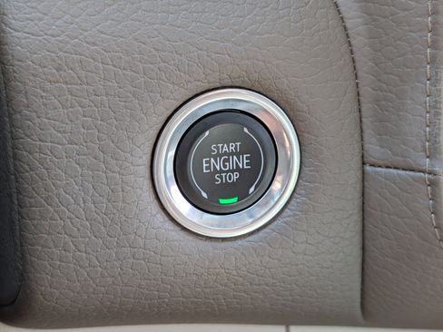 Used 2023 GMC Yukon XL Denali RWD image 35