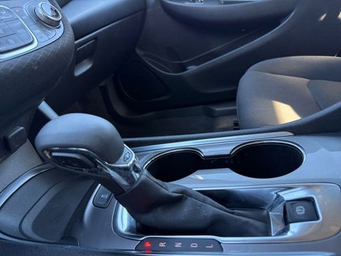 Used 2024 Chevrolet Malibu LT image 27