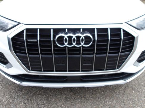 Used 2019 Audi Q3 2.0T Premium image 39