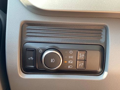 Used 2024 Ford F250 XL w/ XL Chrome Package RWD image 32