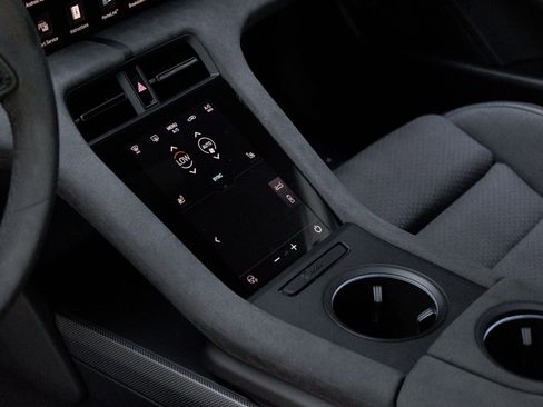 New 2025 Porsche Taycan GTS image 26