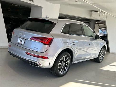 Certified 2025 Audi Q5 2.0T Premium Plus image 4