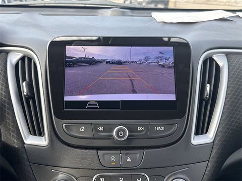 Used 2023 Chevrolet Malibu LT image 23