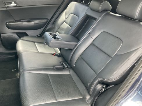 Used 2021 Kia Sportage EX AWD/4WD image 40