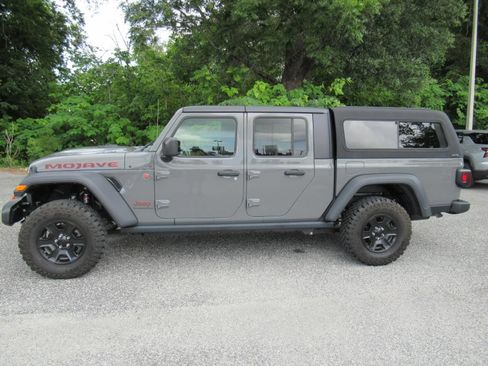 Used 2021 Jeep Gladiator Mojave w/ Trailer Tow Package AWD/4WD image 5