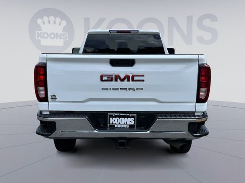 Used 2024 GMC Sierra 2500 Pro w/ Convenience Package AWD/4WD image 10