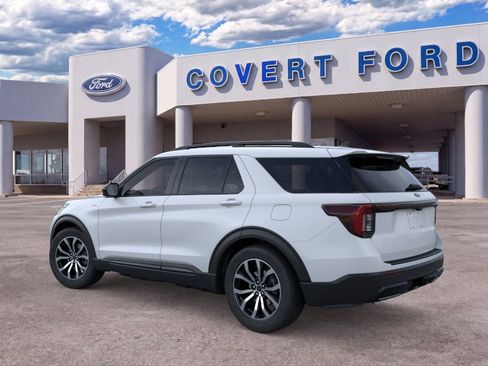 New 2026 Ford Explorer ST-Line RWD image 4