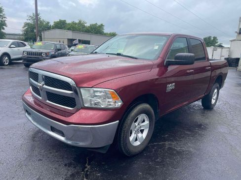Used 2021 RAM 1500 Classic SLT AWD/4WD image 3
