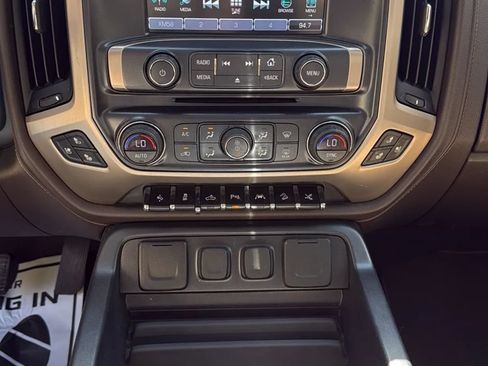 Used 2018 GMC Sierra 1500 Denali w/ Denali Ultimate Package AWD/4WD image 25