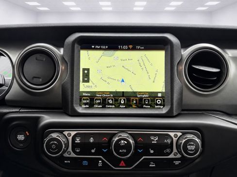 Used 2023 Jeep Wrangler Unlimited w/ Cold Weather Group AWD/4WD image 29