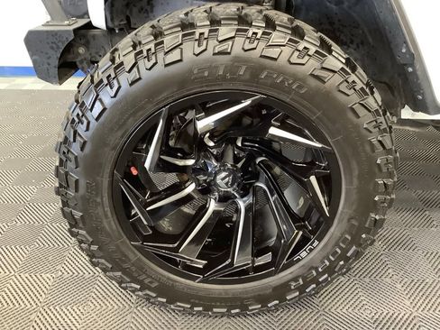 Used 2020 Jeep Gladiator Rubicon AWD/4WD image 3