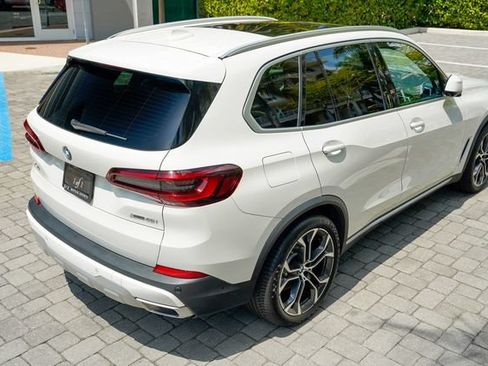 Used 2023 BMW X5 xDrive40i w/ Parking Assistance Package AWD/4WD image 28