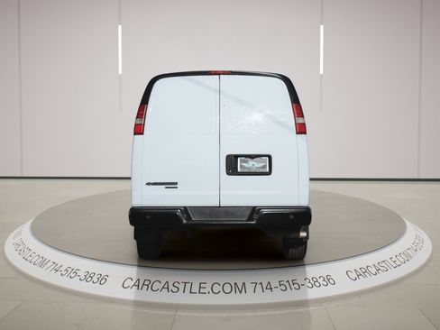 Used 2016 Chevrolet Express 3500 Extended RWD image 7