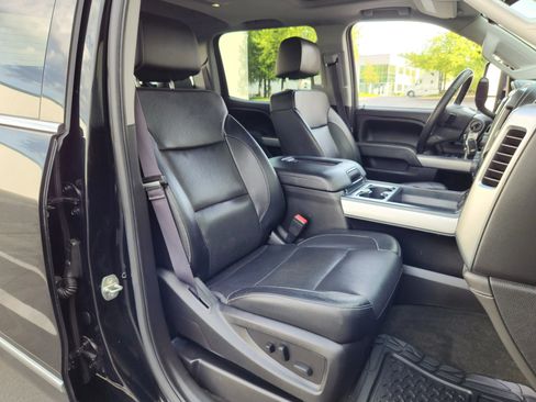 Used 2016 Chevrolet Silverado 2500 LTZ w/ Duramax Plus Package AWD/4WD image 20