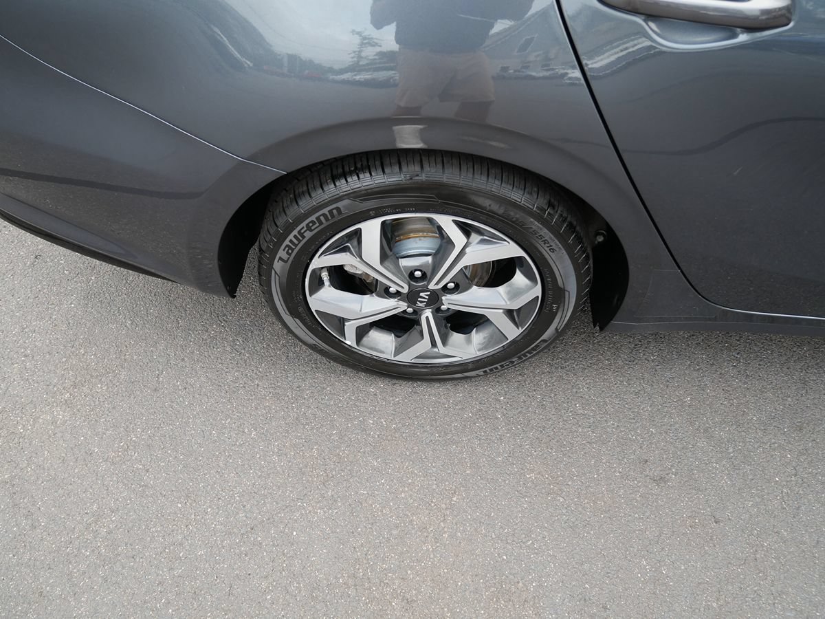 Used 2021 Kia Forte LXS FWD image 30