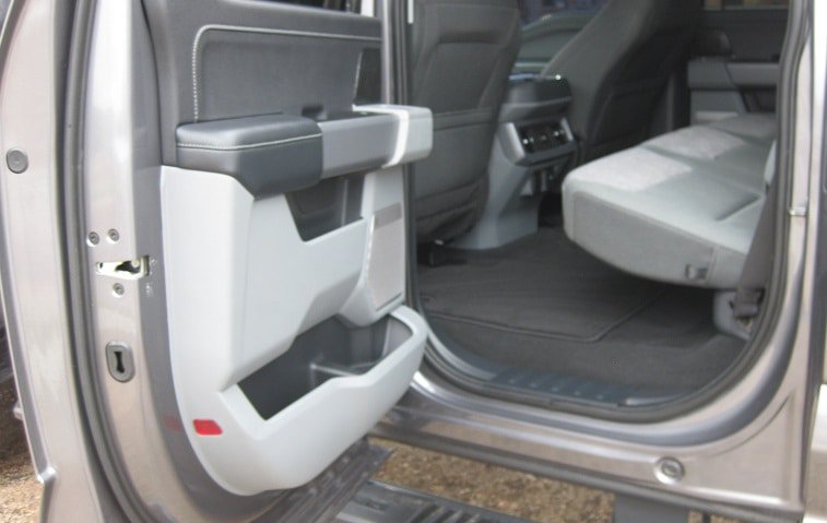 Used 2024 Ford F250 XLT w/ XLT Premium Package AWD/4WD image 10