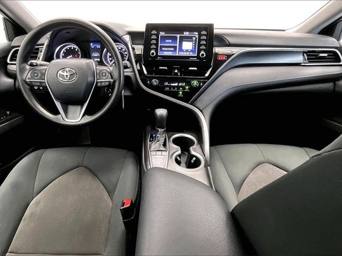Used 2022 Toyota Camry LE image 15