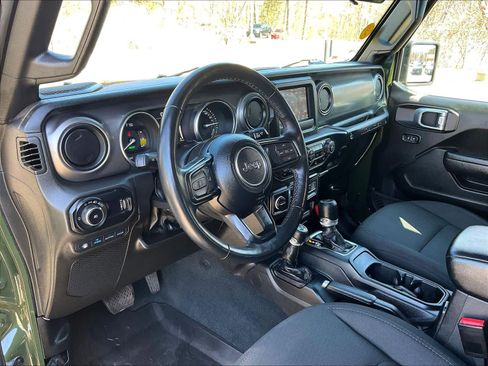 Used 2023 Jeep Wrangler Unlimited w/ Cold Weather Group image 8