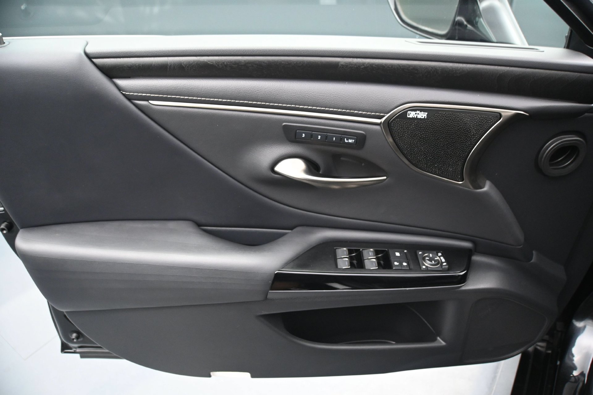 Used 2022 Lexus ES 350 Ultra Luxury FWD image 21