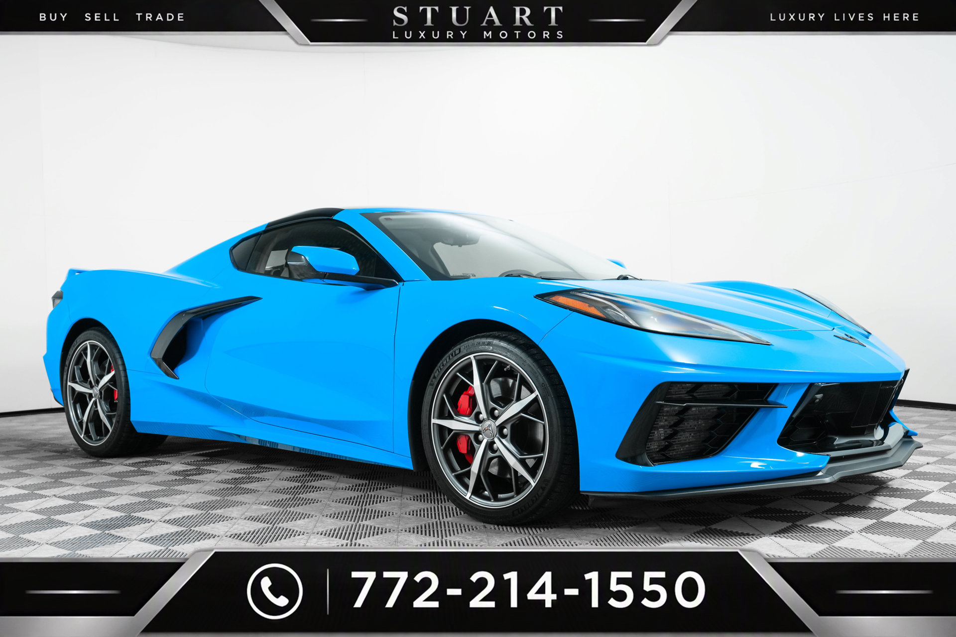 Used 2021 Chevrolet Corvette Stingray Premium Cpe w/ Z51 Performance Package RWD image 2