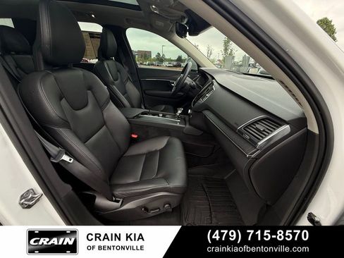 Used 2020 Volvo XC90 T6 Momentum AWD/4WD image 34