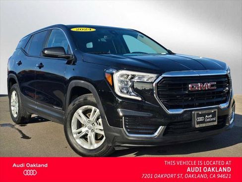 Used 2024 GMC Terrain SLE image 1