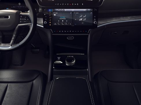 New 2026 Jeep Grand Cherokee L Limited w/ Limited Altitude Package image 5