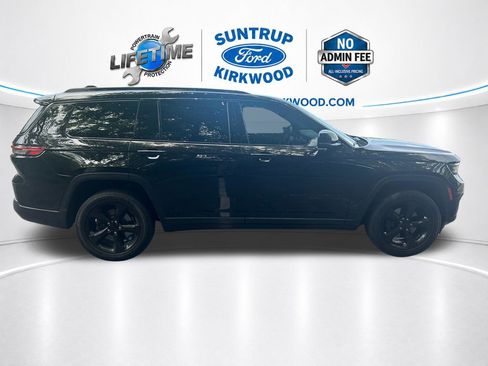 Used 2022 Jeep Grand Cherokee L Laredo AWD/4WD image 8