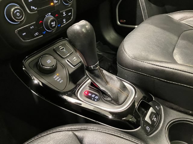 Used 2018 Jeep Compass Limited w/ Navigation Group AWD/4WD image 42