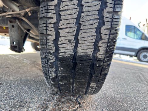 Used 2025 Ford Transit 250 Medium Roof image 42