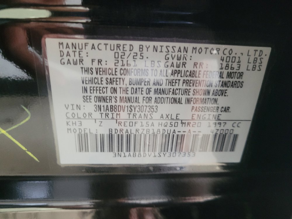 Used 2025 Nissan Sentra SR FWD image 33