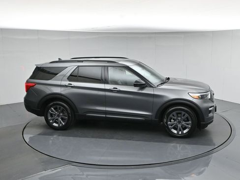 Used 2023 Ford Explorer XLT w/ Equipment Group 202A RWD image 56