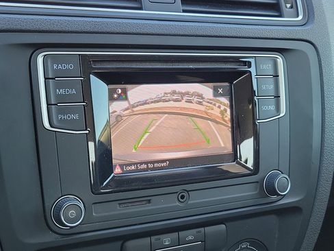 Used 2018 Volkswagen Jetta S image 24