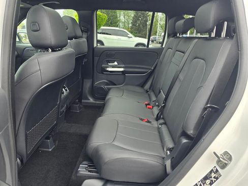 New 2026 Mercedes-Benz GLB 250 4MATIC image 18