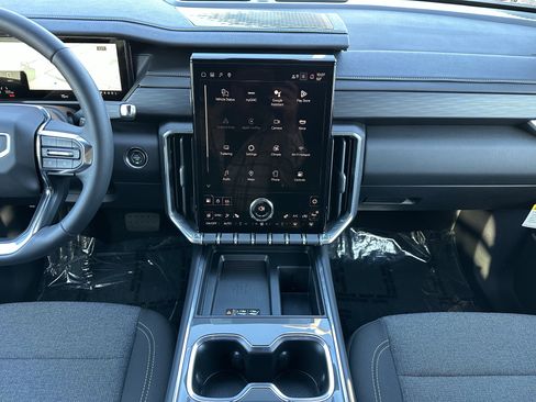 New 2025 GMC Acadia Elevation w/ Black Edition image 17