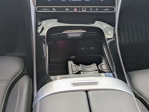 Used 2026 Mercedes-Benz C 300 4MATIC Sedan image 19